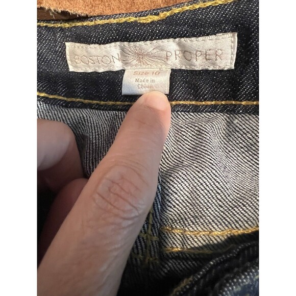 Boston Proper Distressed Studded Jeans Size 10 Embellished Excellent Condition - Picture 2 of 14